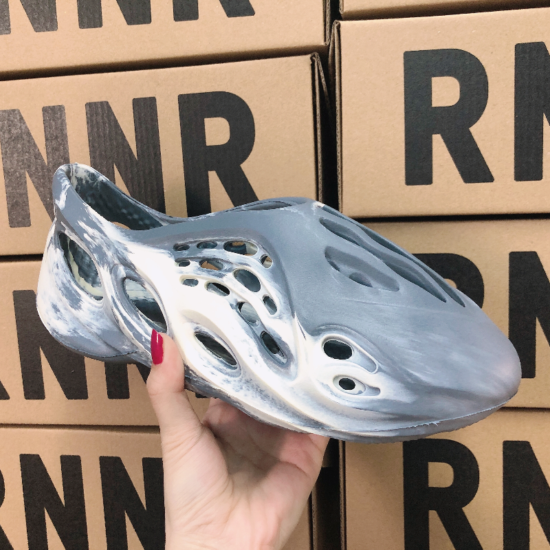 Original Quality Brand Logo Custom Yeezy Foam Runner Men Shoes image 3